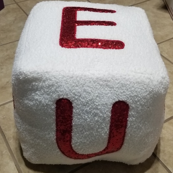 LOVE U Sequin Valentine's Day Dice Pillow - Picture 5 of 5